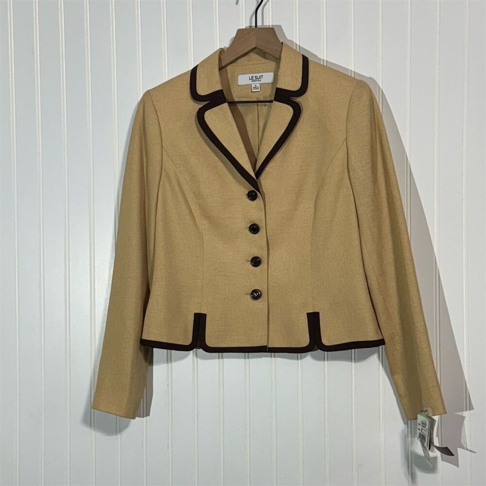 Le Suit Essentials Blazer Jacket 8 NWT Camel Beige Contrast Trim Office Career